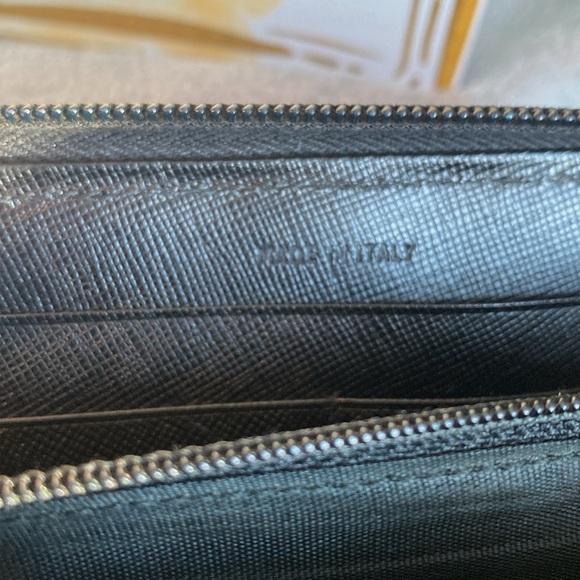 🖤PRADA🖤Black Nylon Triangle Logo Zip Around Long Wallet with COA/EUC - Picture 5 of 7